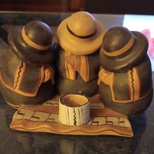 PERUVIAN POTTERY STATUE